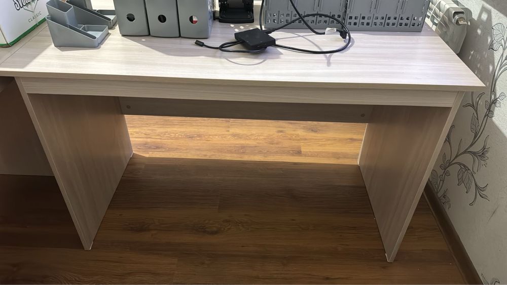 Стол офисный, компьютерный