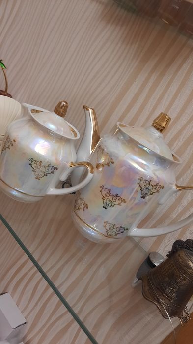 Продам  чайники разные,