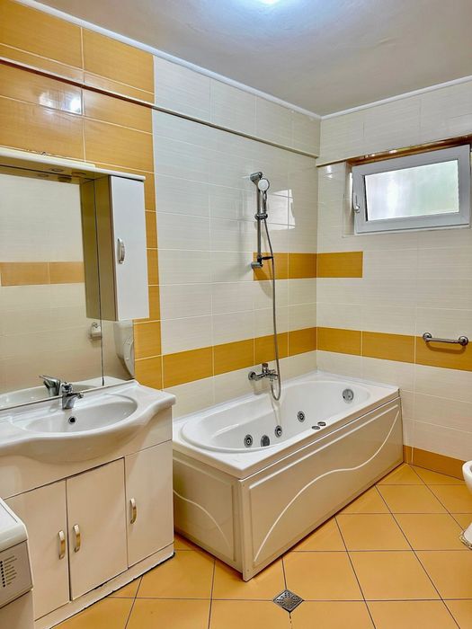 Inchiriez Apartament cu 2 camere zona Andrei Muresanu