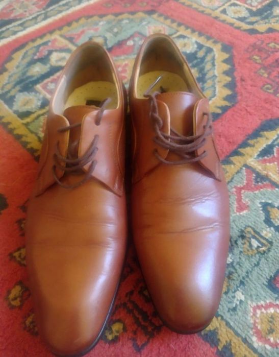 Pantofi din piele Nevalis nr 39