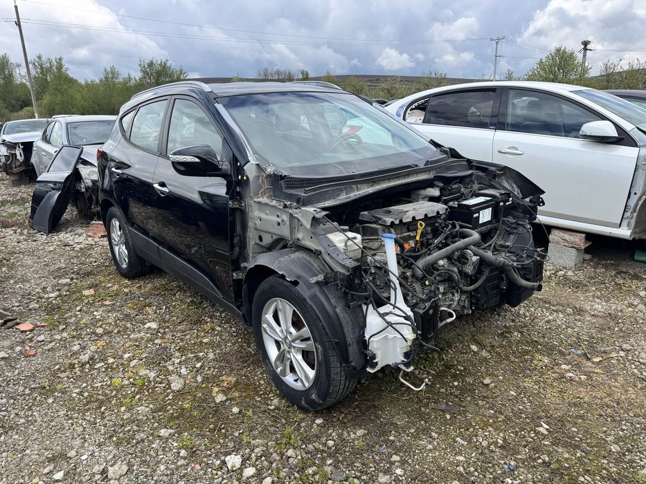 Dezmembrez Hyundai ix35 4x4 Automata 20 benzina  Camera jante
