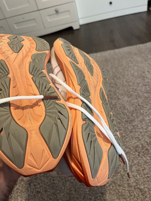 Asics Novablast 4-оригинални маратонки