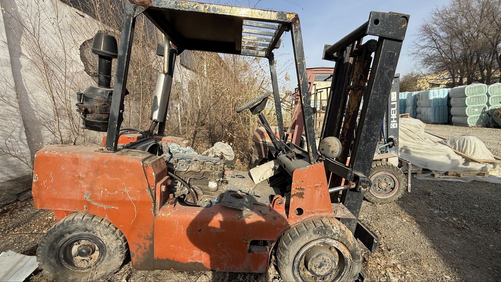 Вилочный погрузчик б/у Балканкар