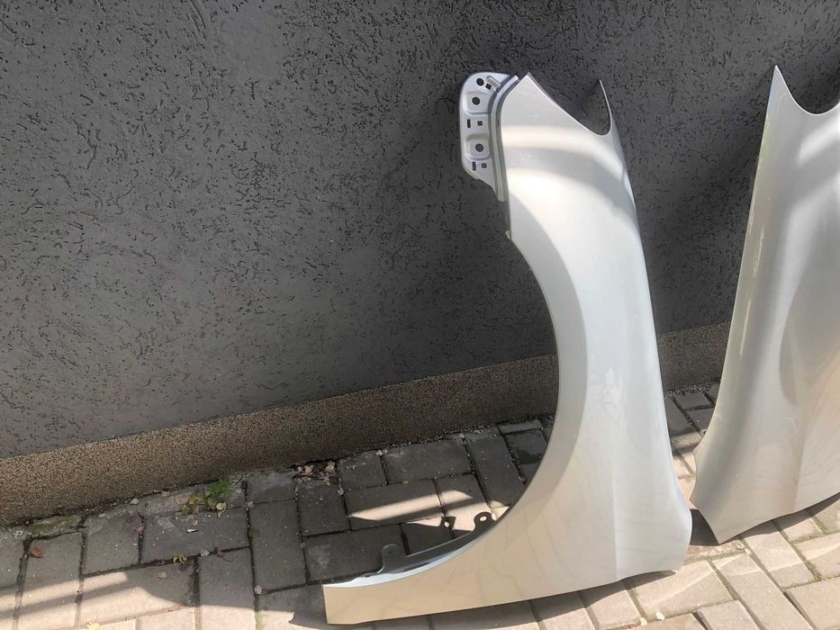 Aripa Fata Dreapta & Stanga VW Golf 6/VI An 2008-2013 Vopsita Auriu