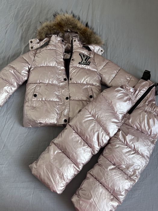 Комбинезон зимний продам