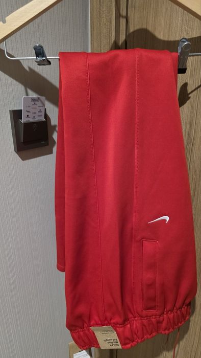 Оригинален дамски анцуг Nike S, M, XS