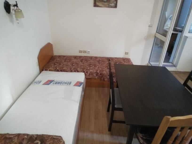 Дава се под наем Двустаен апартамент в Бургас, Възраждане - 55 кв.м за 175 € - Снимка #12