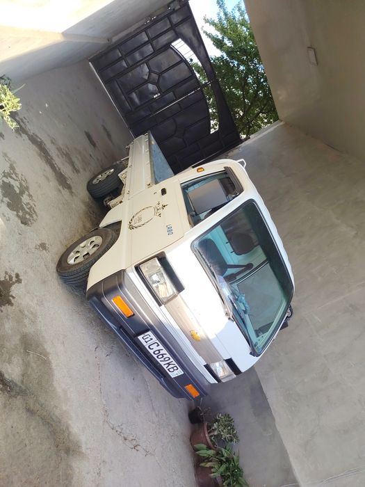 Damas Labo zor sastayaniyada