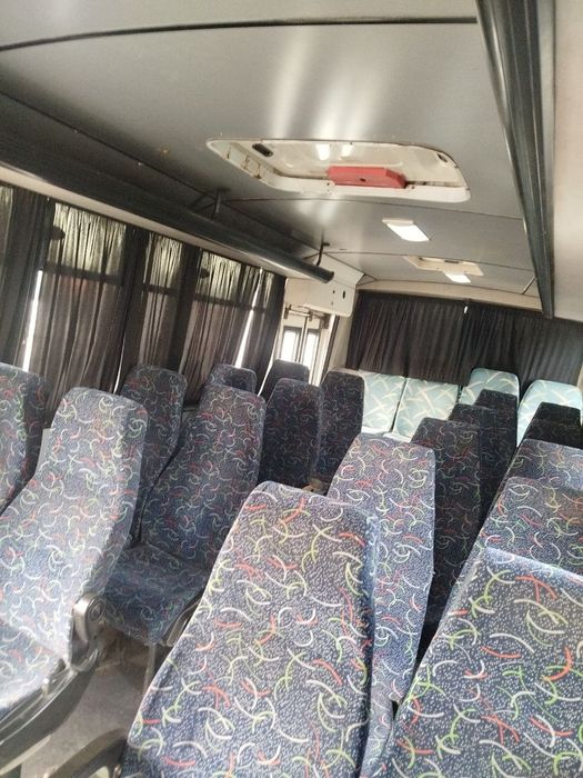 Srochna sotiladi ISUZU avtobus 2013 yil