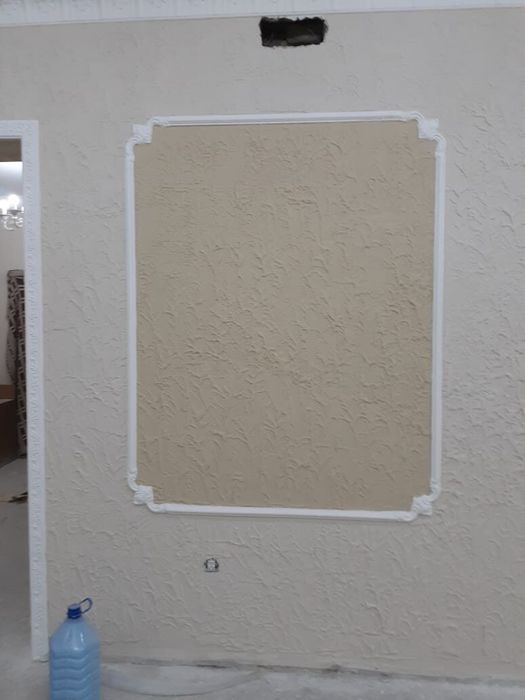 Поклейка обоев,покраска стен.