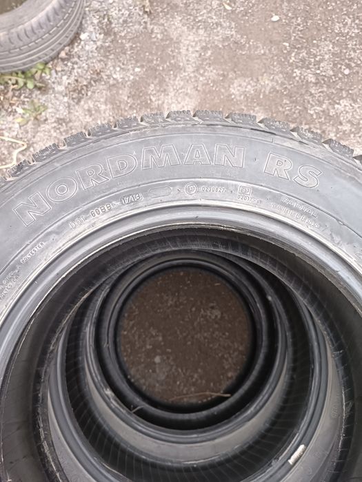 Продам зимнии. Шины