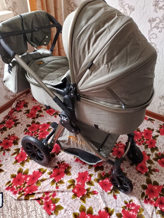Продам коляску б/у хорошем состоянии
