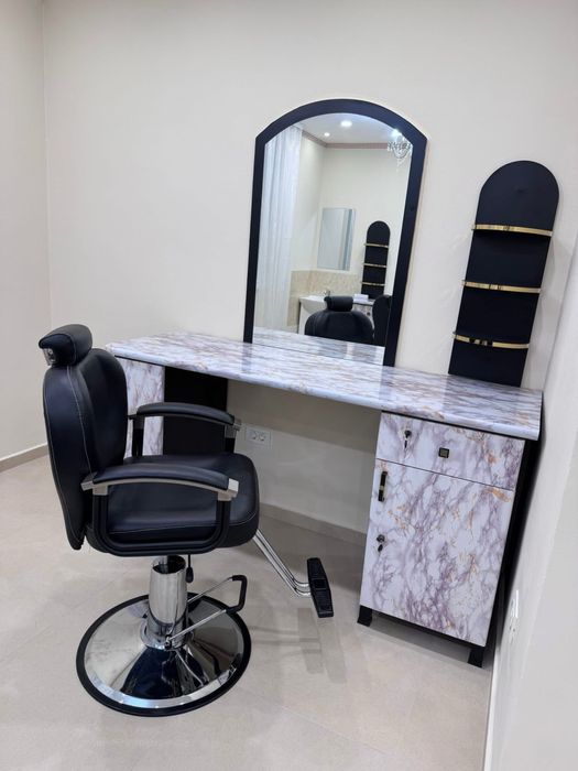 Posturi Frizerie de Inchiriat