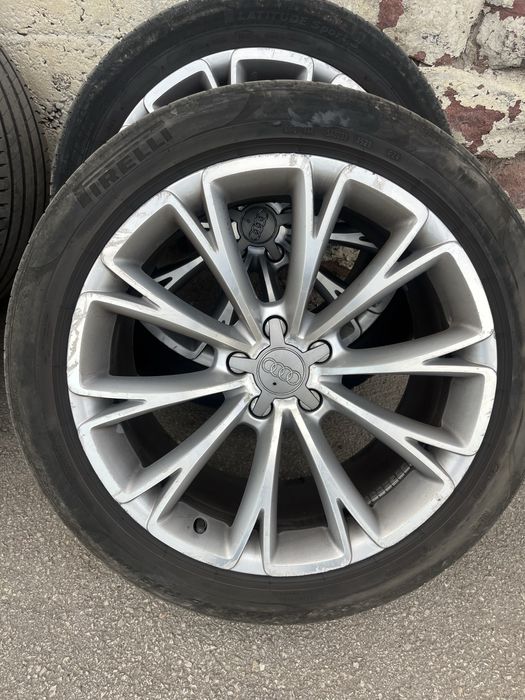Джанти с гуми Ауди А8