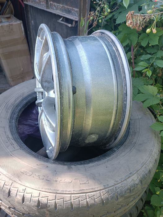 Продам диски на легковой автомобиль