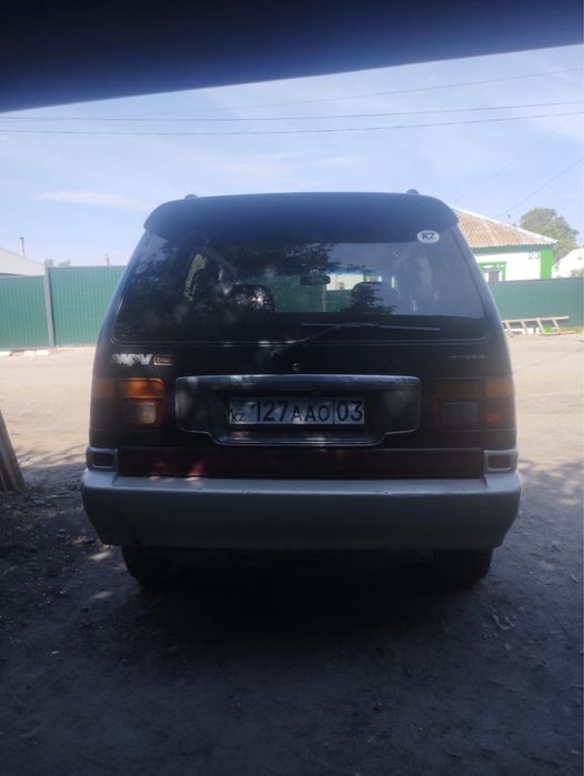 Машина Мазда MPV срочно