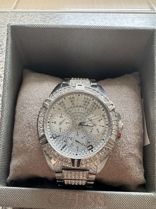 Ceas de damă GUESS Frontier – Model W1156L1