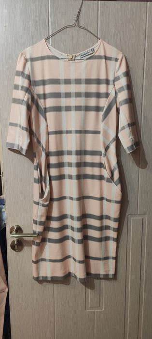 Рокли, размер 44 и 46. Не са носени.