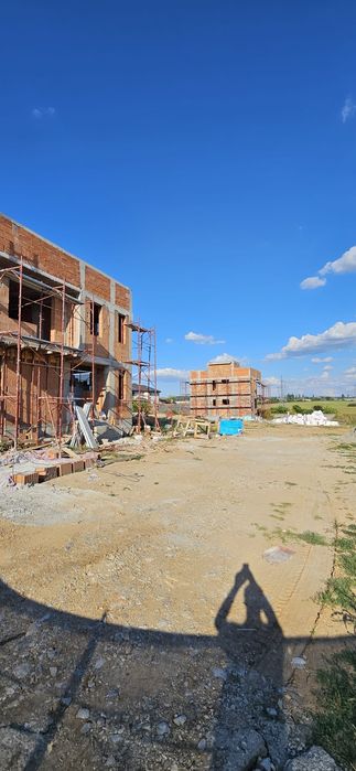 Echipa - Executam lucrări de construcții!!!