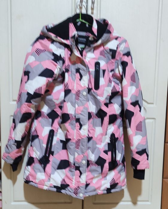 Зимняя куртка на девочку 12-13 лет. LC.VAIKIKI.