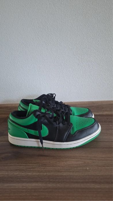 Adidasi Air Jordan 1