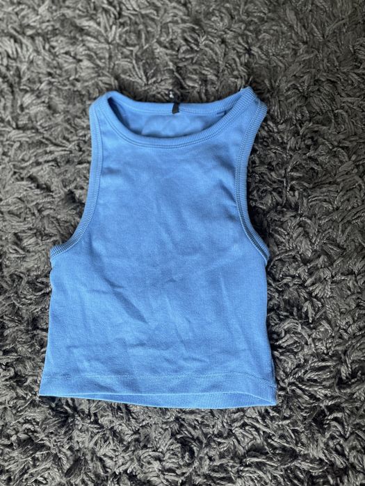 Vand topuri de vara si bluzite