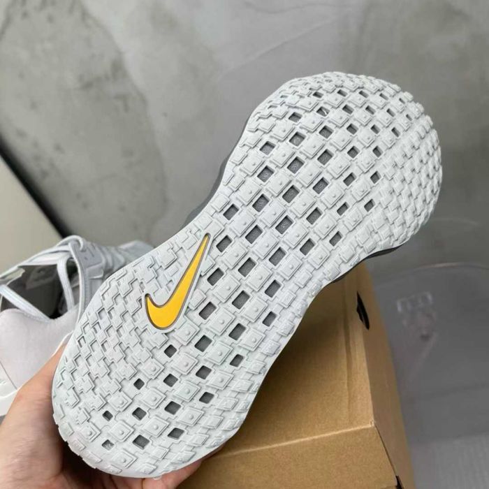 Нови мъжки маратонки Nike air max Ava Rover grey