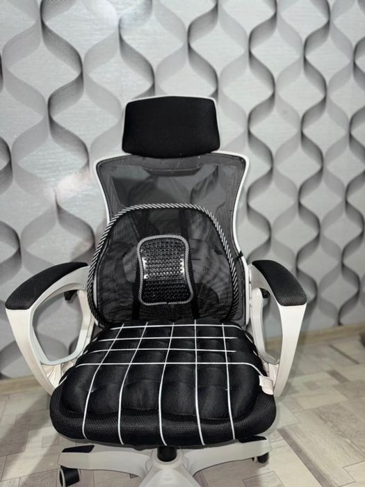 Продам игровое кресло