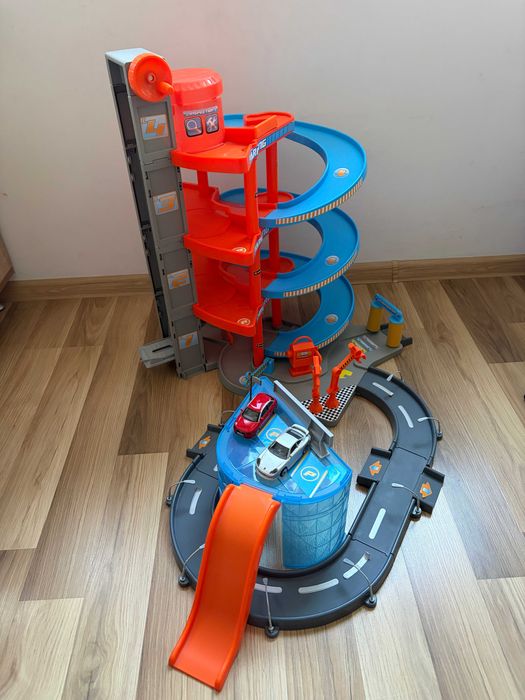 Продавам BBurago Mega Dealer Showroom Комплект за паркиране