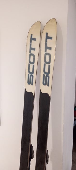 Scott schiuri 180 cu legături Marker ,schiu,ski.