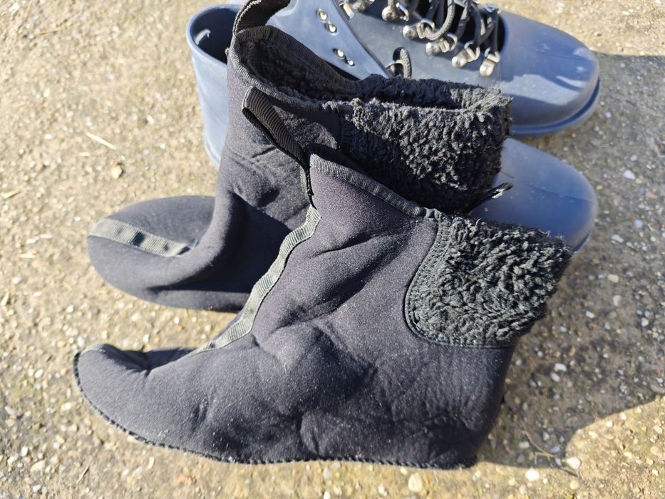 Пластмасов ботуш  + неопренов чорап