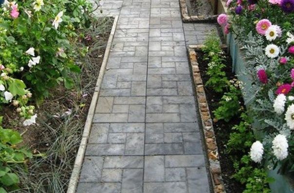 Формы для садовой дорожки