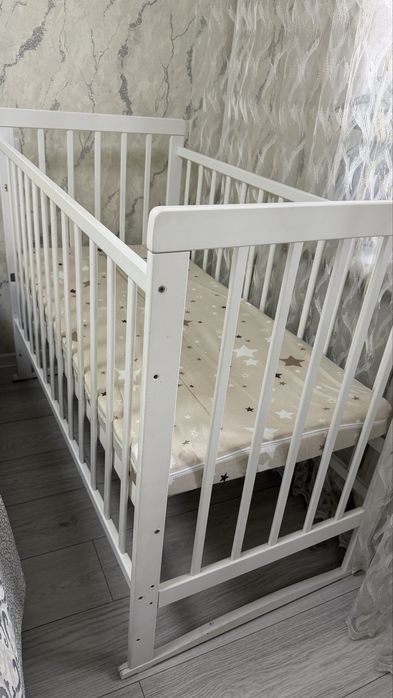 Манежка детская белая