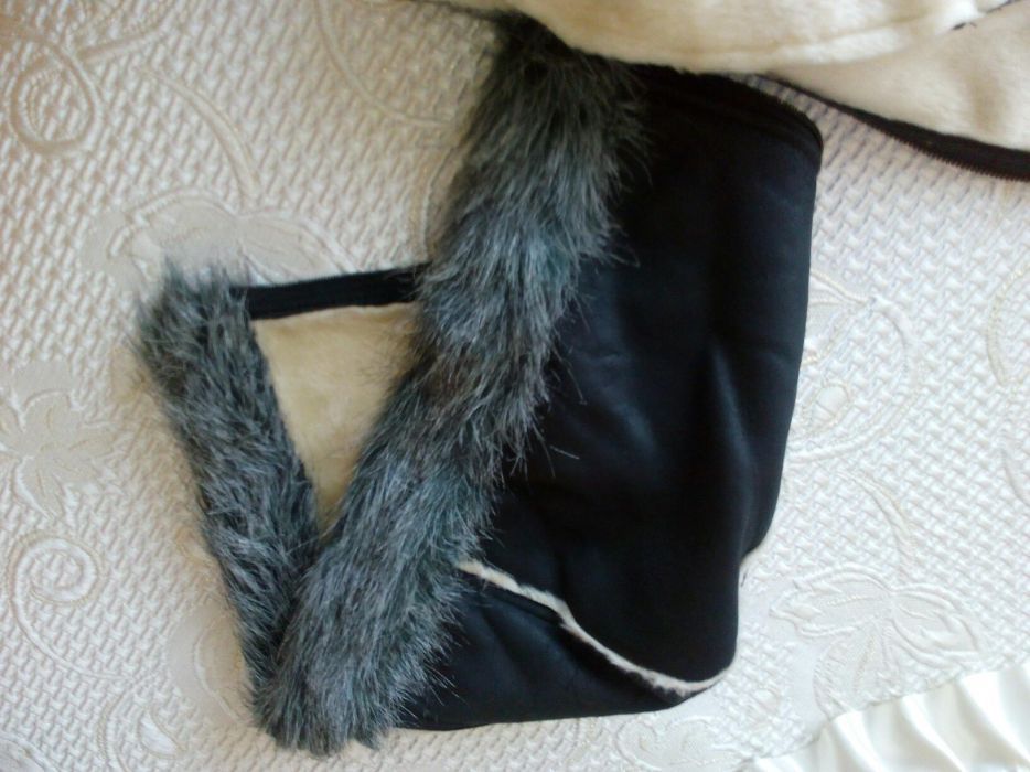 Дамско елече с качулка-намалено