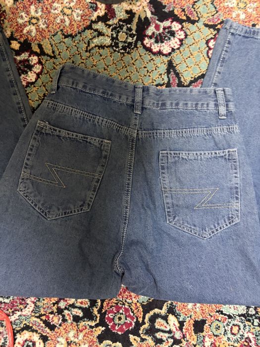 Распродажа куртки , джинсы , комбинезоны