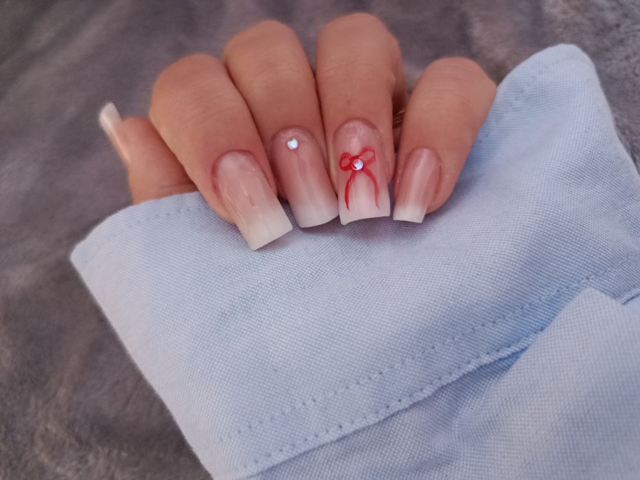 Manichiură, pedichiura estetică