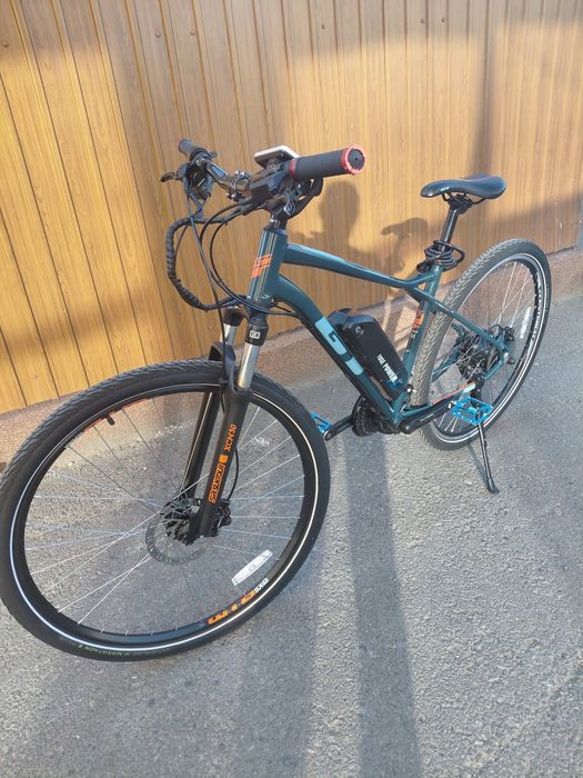 Vând bicicletă full electric