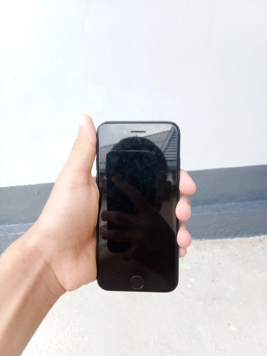 Iphone 7  128gb.