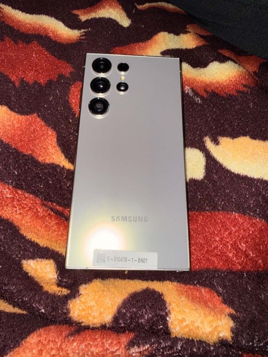 vand telefon astept oferte
