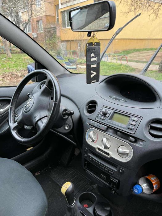 Toyota Yaris 1.0 бензин НА ЧАСТИ