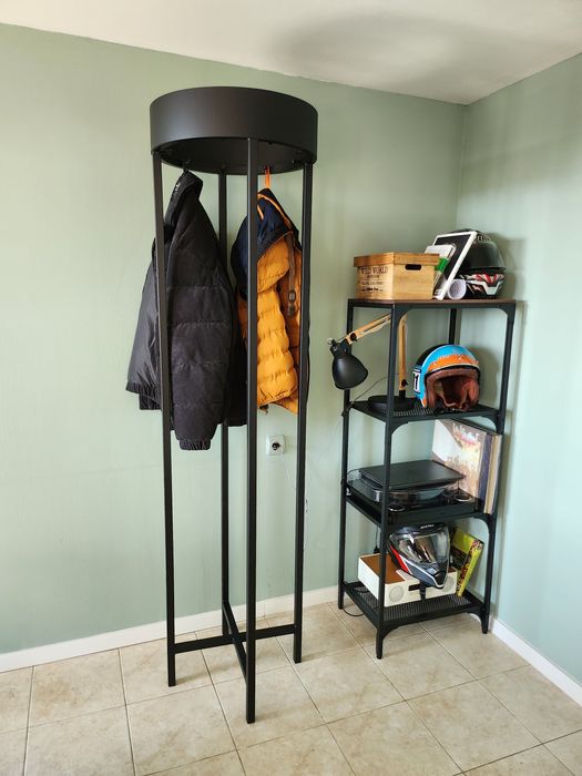 Закачалка за дрехи/закачалка подова