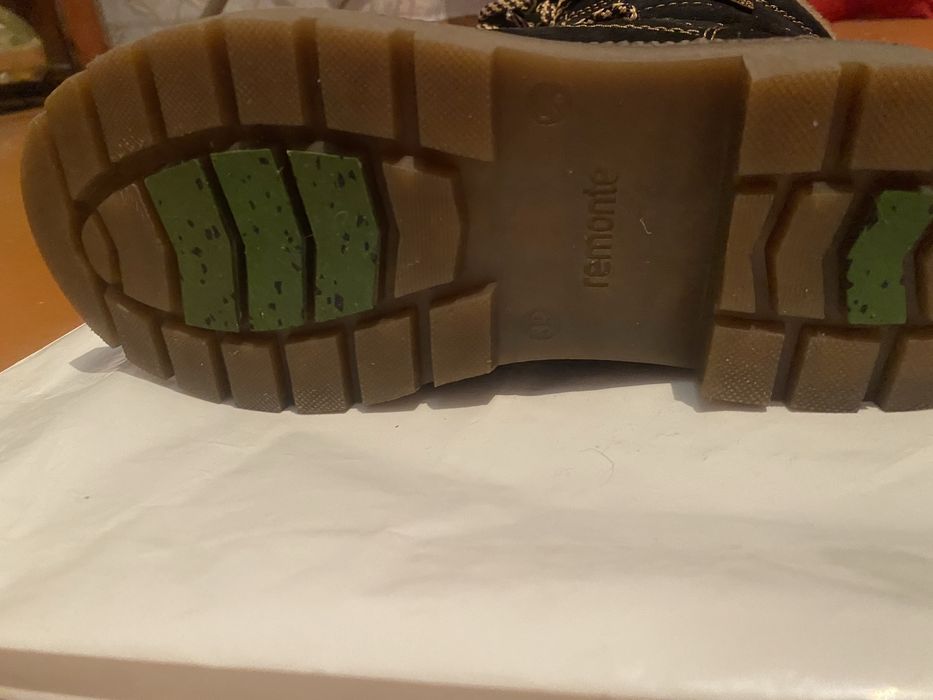 Женские ботинки зимние