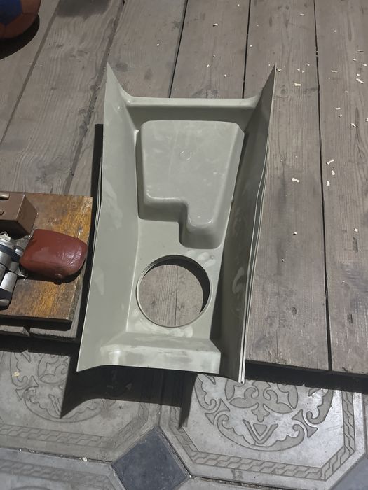 Продается консоль для москвича