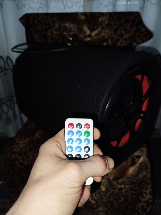 Срочно продаётся сабуфер