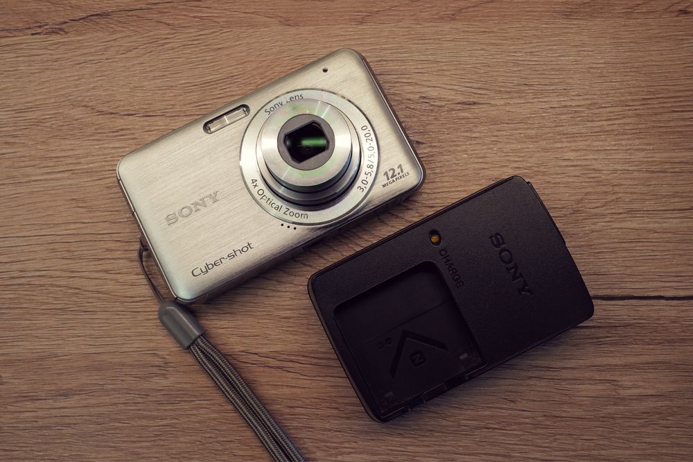 Aparat foto Sony Cybershot W310 Top 12Mp HD instagram baterie NOUA
