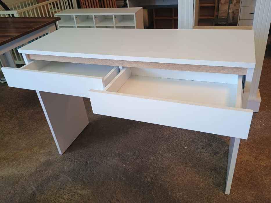 Дамска тоалетка без огледало