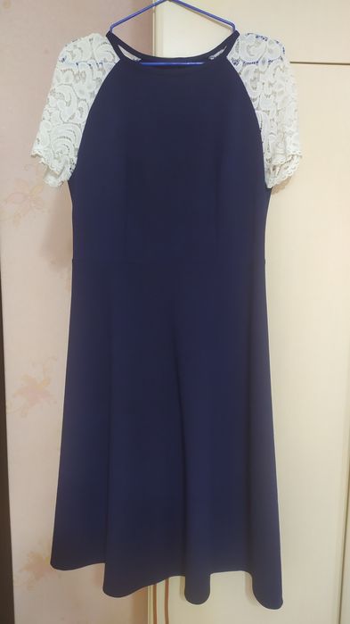 Нарядные женские платья