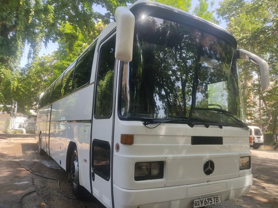 Автобусы Mercedes-Benz  туризмда ишлаган автобус