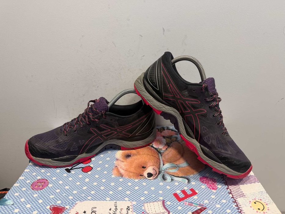 ASICS Gel-Fujitrabuco 6 Gore-Tex''оригинални маратонки 39.5 номер
