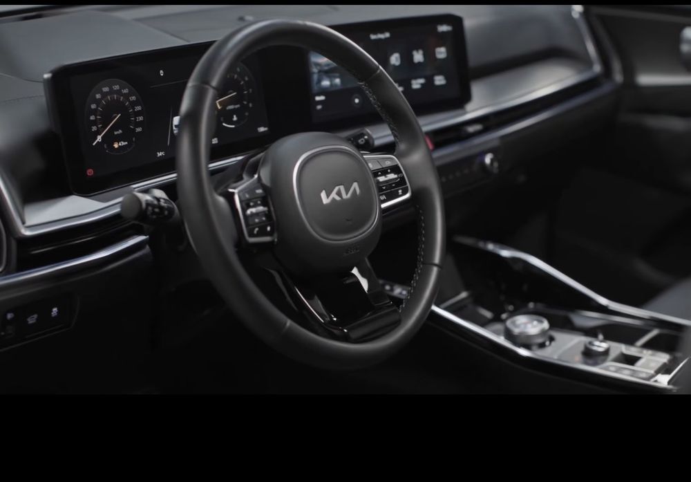 Kia Sorento 3.5 л. черный 13500 км пробег 2024 г.в. 7-местный фул